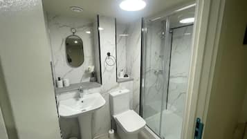 Shower, towels