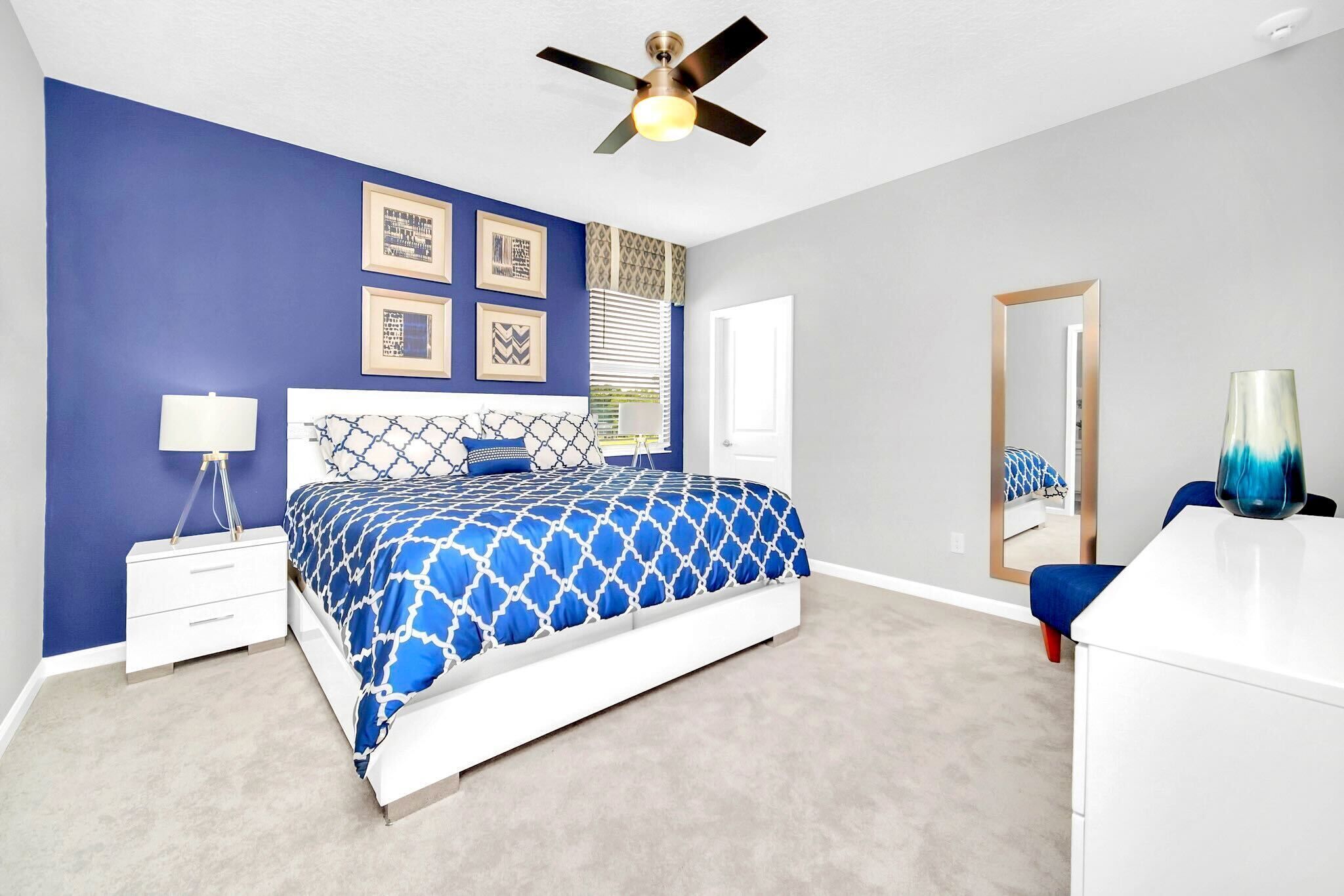 12 habitaciones, tabla de planchar con plancha y wifi gratis 