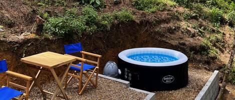 Cabin, 1 Bedroom, Smoking, Balcony | Outdoor dining