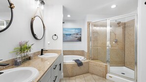 Shower, hair dryer, towels - Remodeled 8th-Floor Condo | Stunning Gulf Views | Pools, Fitness Center & Beach Access (Panama City Beach)