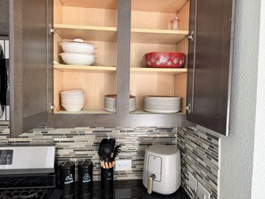 Interior - Spacious & Cozy Stay for Families & Groups 5 bedroom house in Houston (Houston)