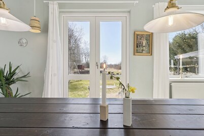 Spacious holiday home on a large natural plot