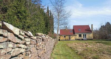 Spacious holiday home on a large natural plot