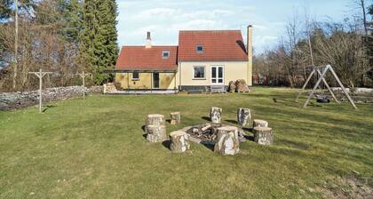 Spacious holiday home on a large natural plot