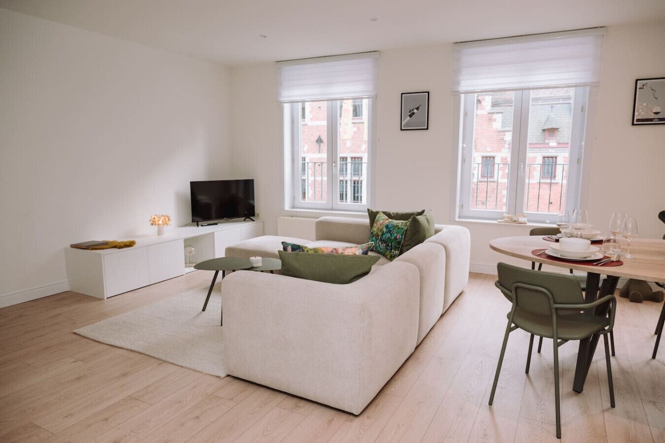 Fernseher, Stereoanlage