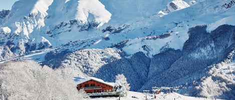 المنشأة من الخارج