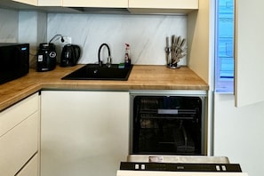 Private kitchen - Aqua Apartment 11 (Năvodari)