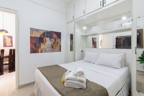 1 bedroom, iron/ironing board, free WiFi, bed sheets - Cerca de los Arcos da Lapa - STA19 (Rio de Janeiro)
