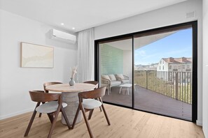 Dining - GuestReady - Modern Apartment in Porto (Porto)