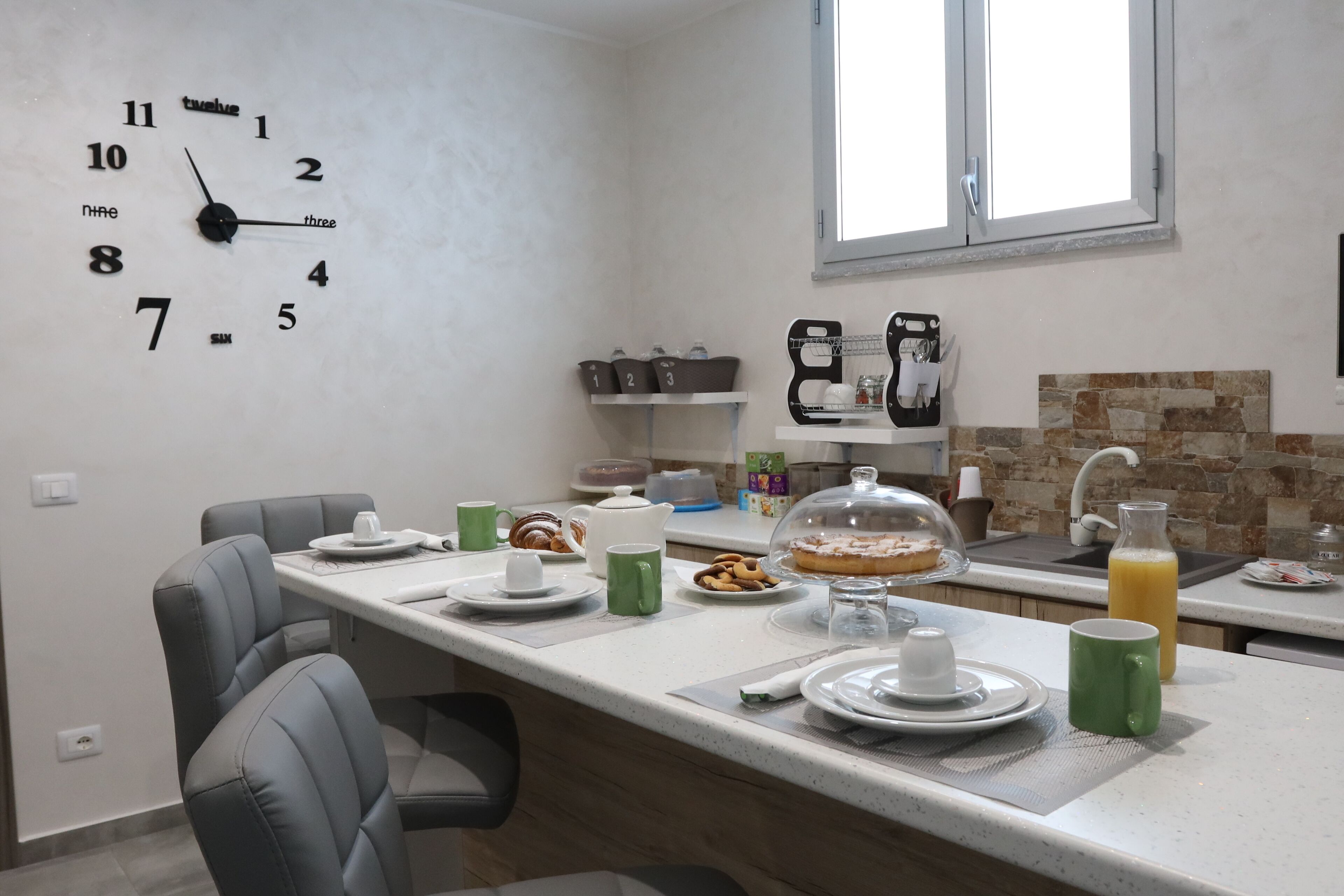 Komplett frokost hver dag (EUR 7 per person)