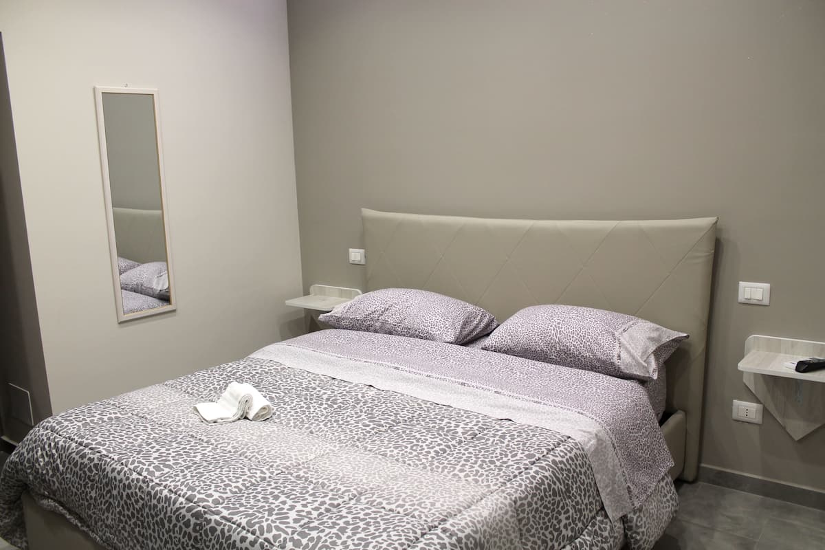Habitación Deluxe doble | Caja fuerte, cortinas opacas, sistema de insonorización