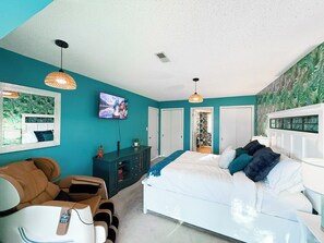 مكواة/لوح كي وواي فاي مجانًا وملاءا�ت أسرّة