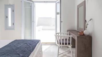 In-room safe, iron/ironing board, free WiFi