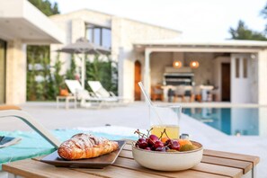 Outdoor dining - Villa Apollo | Kontokali, Corfu | 5 Bedrooms | Private Saltwater Pool | Sleeps. (Corfu)