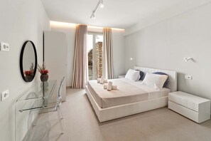 2 bedrooms, in-room safe, iron/ironing board, free WiFi - Magnificent Andros Villa | Villa Flamel | Private Outdoor Pool | BBQ Facilities. (Andros)