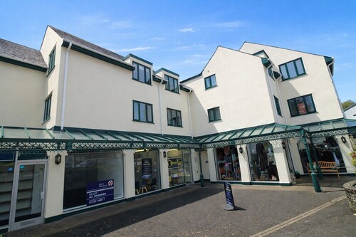 Molly's Mews, Bowness on Windermere, with lake view