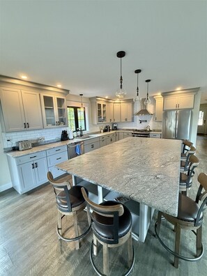 Fridge, microwave, oven, stovetop - Waterfront home has 3-bedroom 3 bath (Sebago)