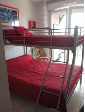 1 bedroom, iron/ironing board