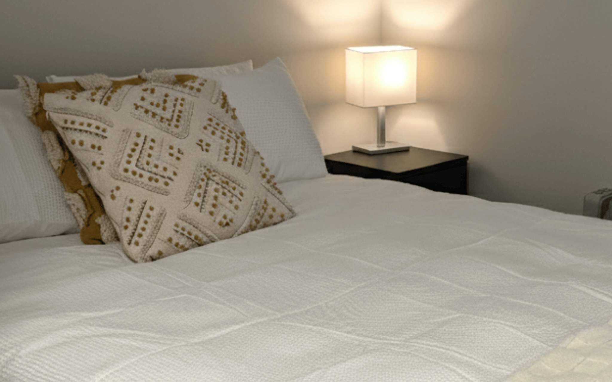 2 bedrooms, iron/ironing board, Internet, bed sheets