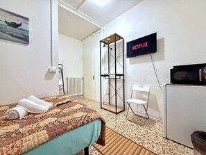 1 bedroom, WiFi, bed sheets - [Netflix - Vicino al Centro] Via Rometta Suite (Sassuolo)