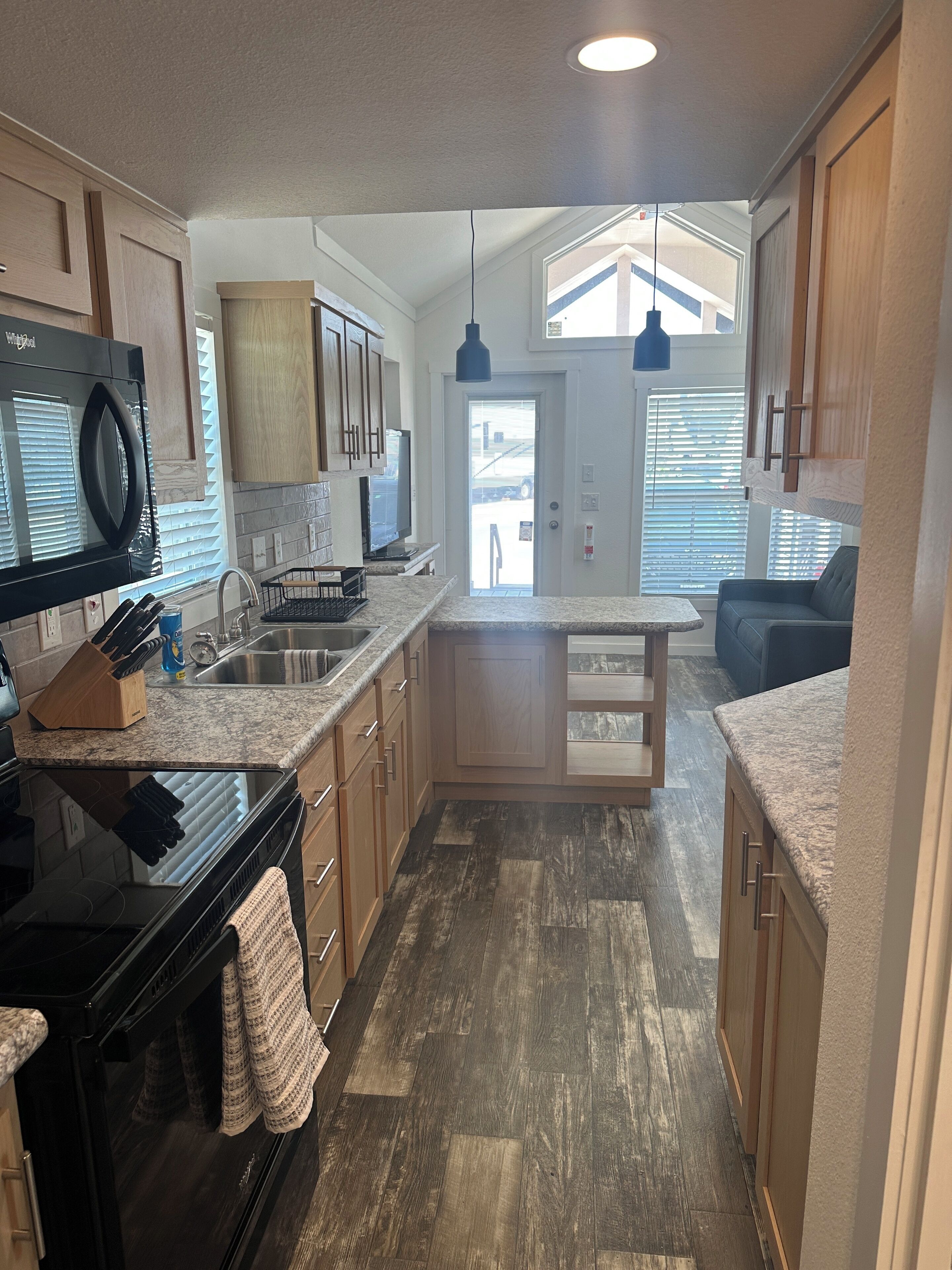 Mikrobølgeovn, ovn og kokeplater