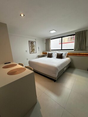 Basic Studio | Desk, blackout curtains, free WiFi - Flat Aurea Cabo Branco 50m do mar 310 (João Pessoa)