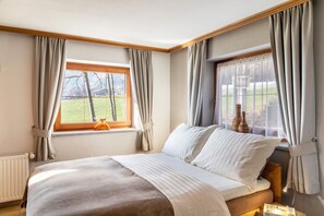 1 bedroom, WiFi, bed sheets - Apartment “Wald” with Balcony and Wi-Fi (Zellberg)