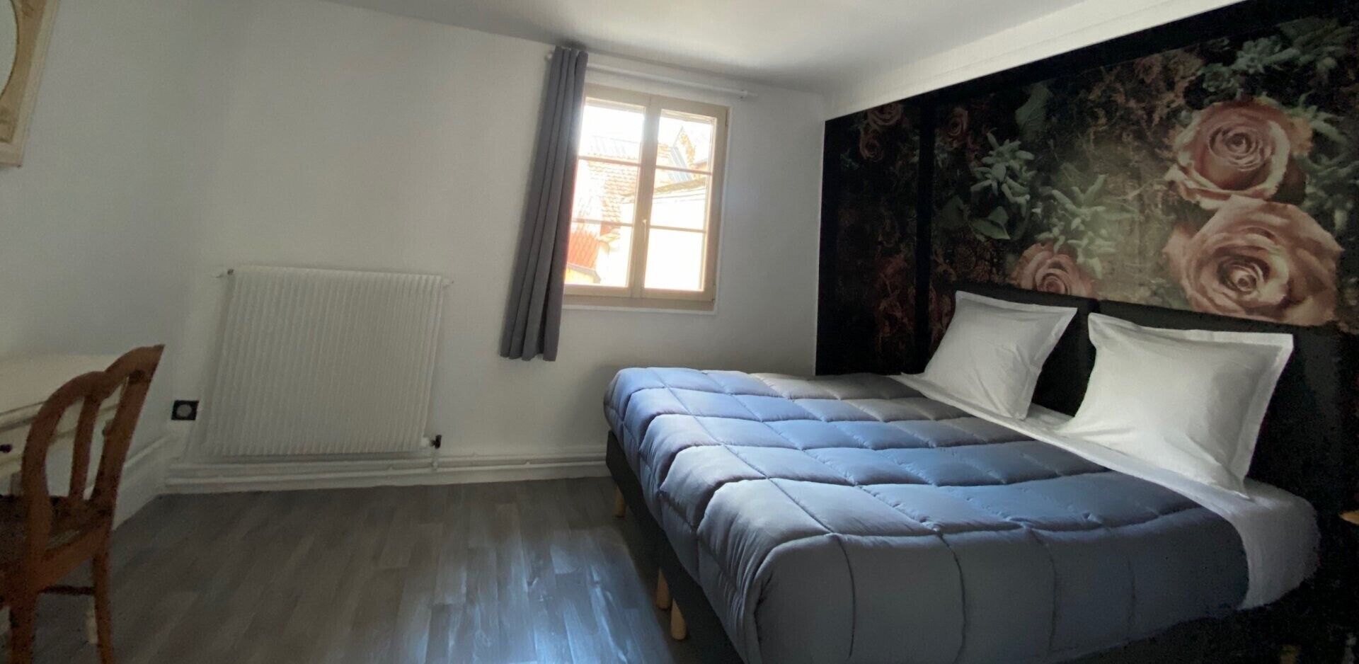 2 slaapkamers, een strijkplank/strijkijzer, wifi