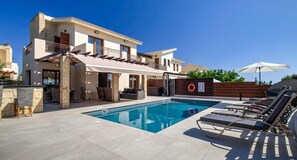 A heated pool - Villa HG08 Pyrinas - Three Bedroom Villa, Sleeps 6 (Kouklia)
