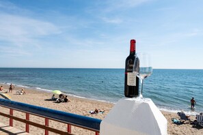 Beach - Beachfront holiday home in Malaga (Malaga)