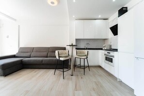 Smart TV - charming beachfront apartment in Fuengirola (Málaga)