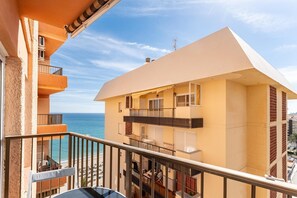 Property grounds - charming beachfront apartment in Fuengirola (Málaga)