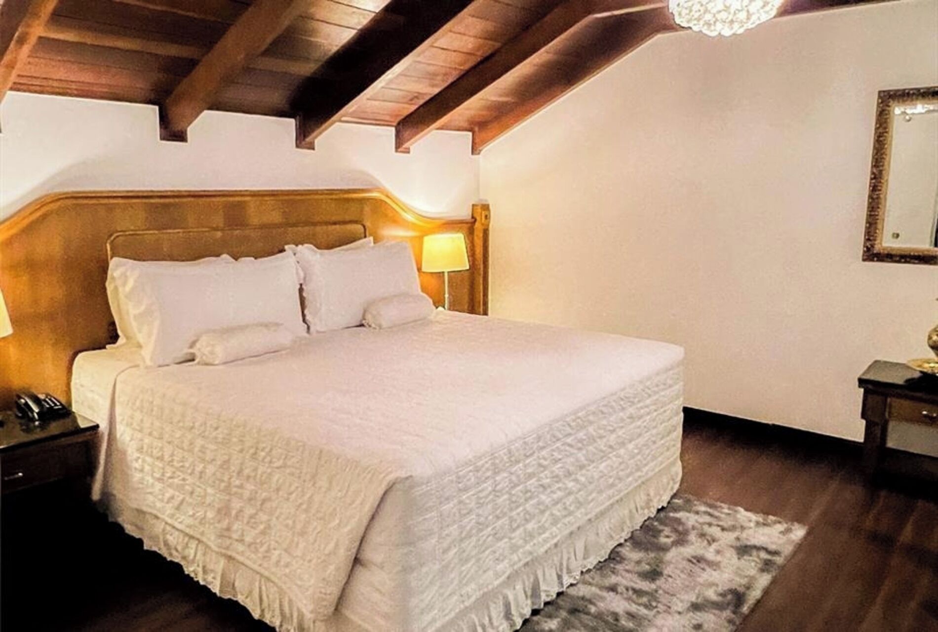1 quarto, Wi-Fi de cortesia, roupa de cama
