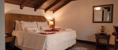 1 quarto, Wi-Fi de cortesia, roupa de cama