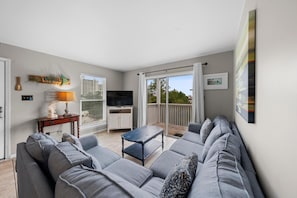 Living area - Romar Village 322 (Orange Beach)