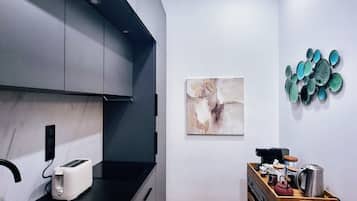 KylskÄp, mikrovÄgsugn, ugn och diskmaskin