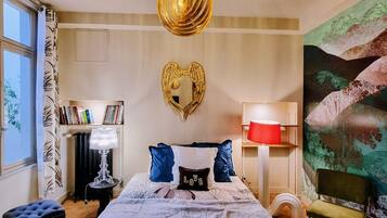 1 chambre, fer et planche Ă repasser, Wi-Fi, draps fournis