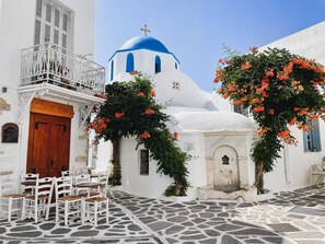 Outdoor dining - Thespia Suite, Wonderful Sea Views, Heated Indoor Jacuzzi, Imerovigli (Santorini)