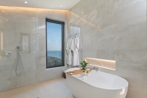Shower, towels, soap, shampoo - Villa Calypso, Divine Crete Villa, 4 BDR, Infinity Pool & Sea Views (Crete)