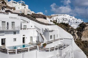 Exterior - Majestic Santorini Suite | Mystic Cave Suite | Breathtaking Caldera and Sea. (Oia)
