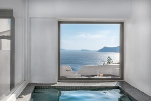 Pool - Endearing Santorini Suite | Selene Moonlight Cave Suite | Breathtaking Caldera. (Oia)
