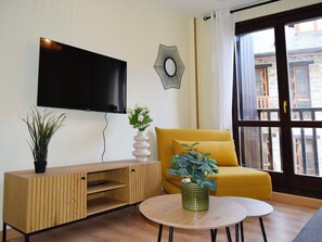 Comfort Apartment | Living area
