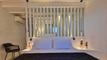 1 bedroom, in-room safe, iron/ironing board, free WiFi