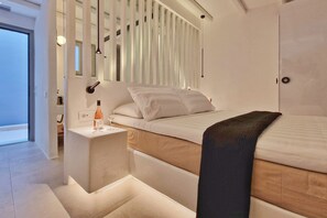 1 camera, una cassaforte in camera, ferro/asse da stiro, Wi-Fi gratuito