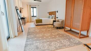 Zimmersafe, Bügeleisen/Bügelbrett, Reisekinderbett, kostenloses WLAN