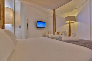 7 camere, una cassaforte in camera, ferro/asse da stiro