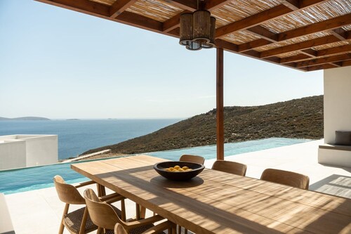 Magnificent Skyros Villa | Villa Notos | 4BDR | Breathtaking Sea Views |.
