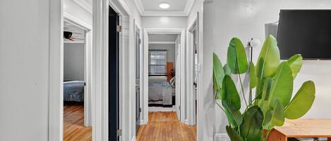 2 室のベッドルーム、WiFi、ベッドシーツ