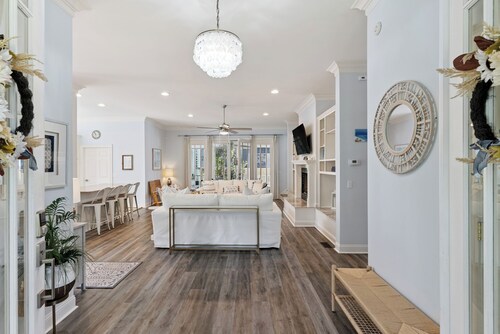 Carol's Retreat Saint Simons Island ~ Coastal 4BR Retreat Sleeps 10