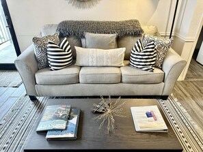 TV, fireplace, offices - Mountain Flurry: Quaint Condo|Heart of Park City (Park City)